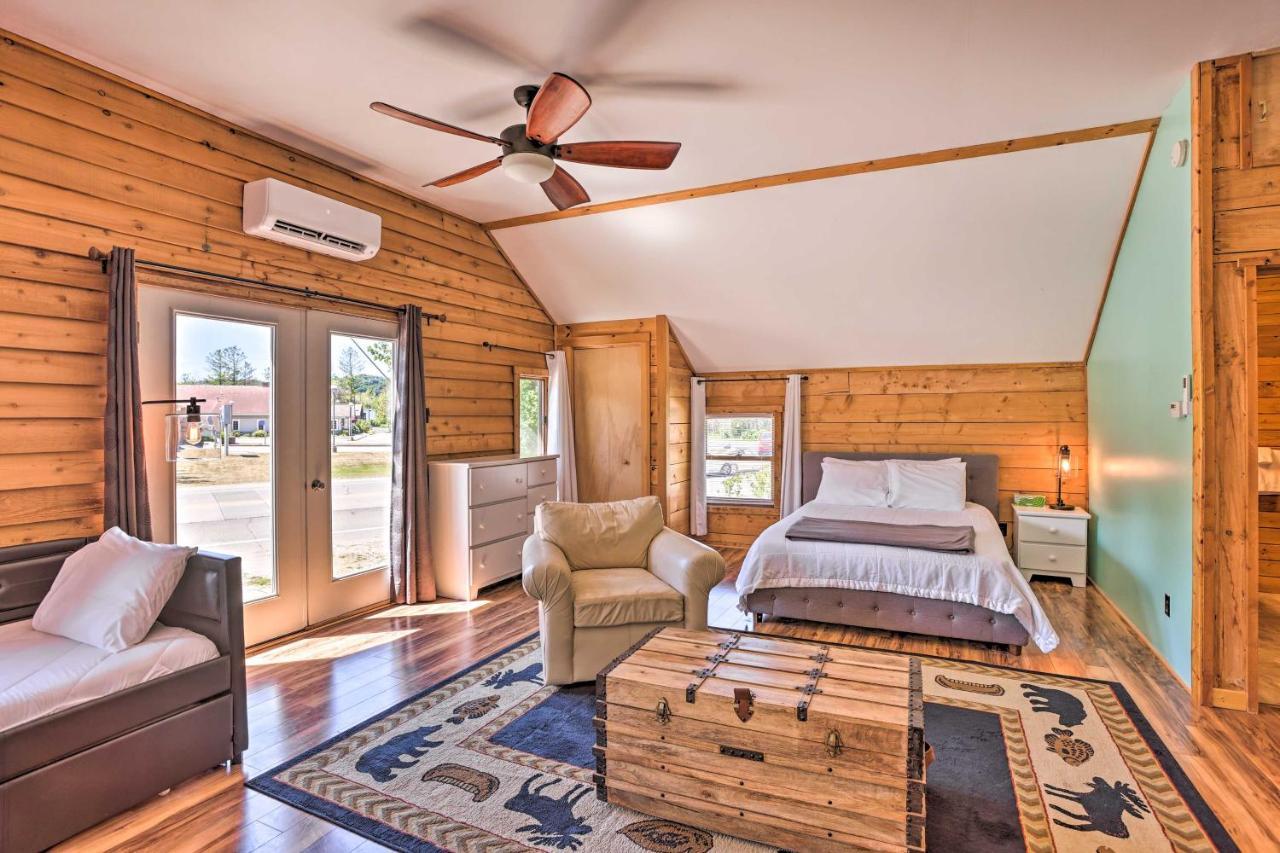 Quaint Studio With Shared Beach Walk To Suttons Bay Exterior foto